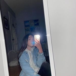 Meet your Posher, Camryn